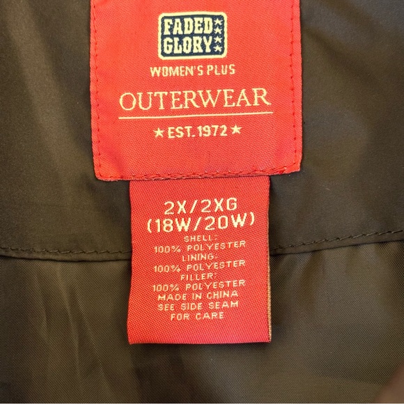 Faded Glory Women’s Vest Size 2X Brown Quilted - Picture 9 of 13